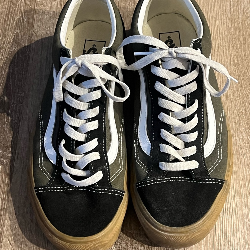 Vans Men's Black, White, and Green Sneakers